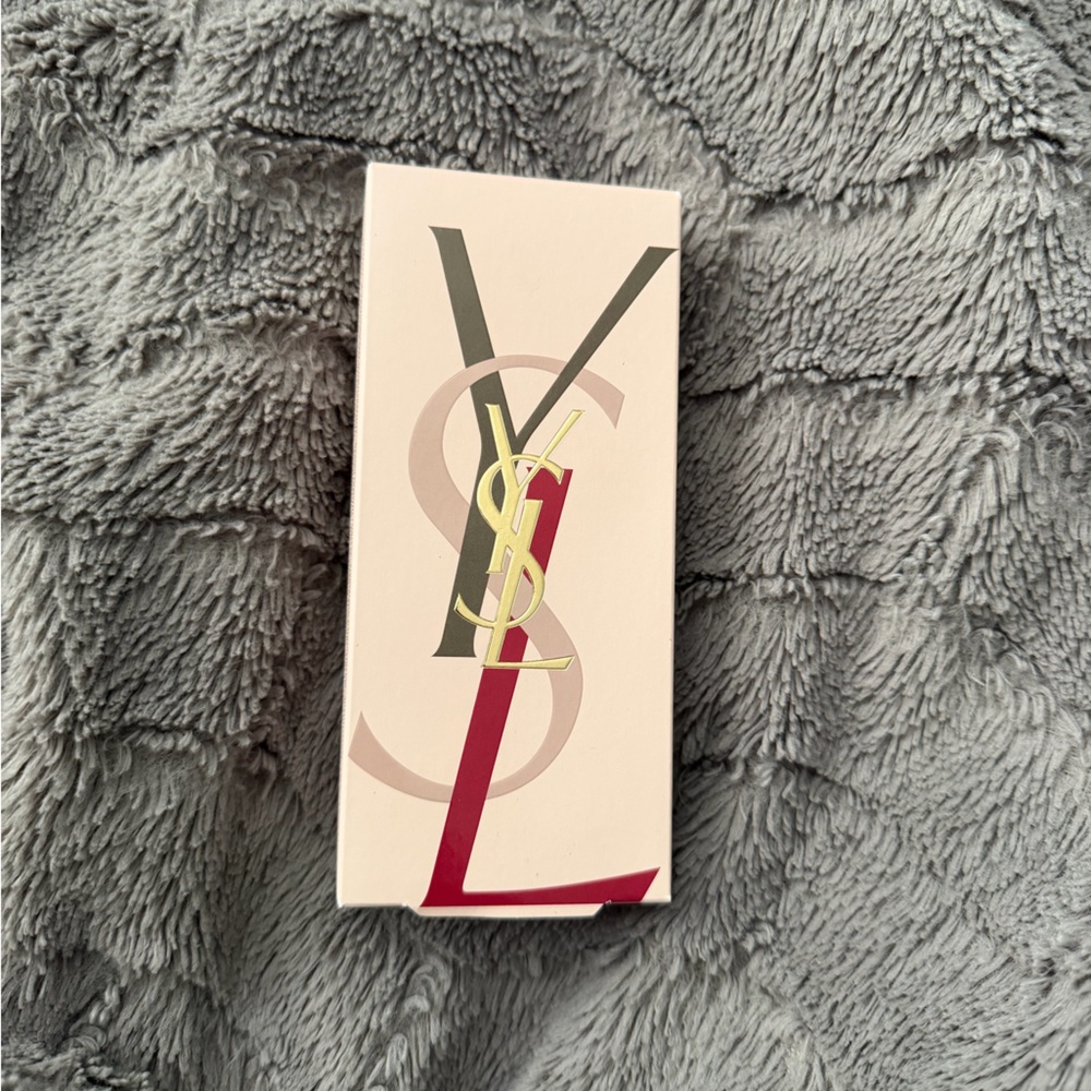 Yves Saint Laurent: Pink Lip Oil Stick & Mascara Set - Picture 3 of 6